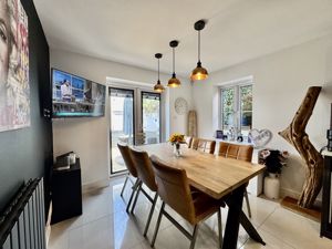 Photo 11- click for photo gallery